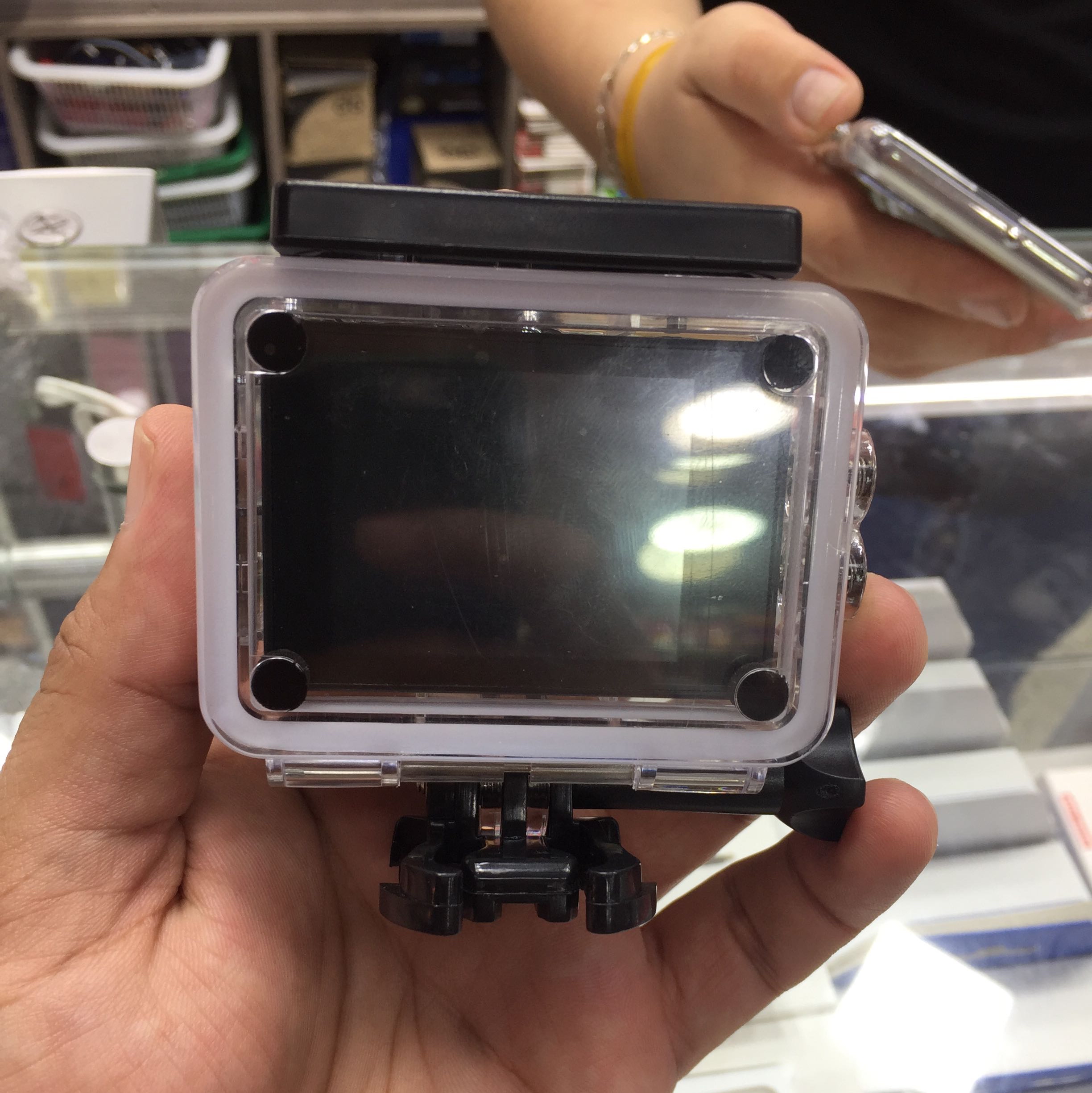 5D6CD9FF-F597-4843-A3B7-443BBF1CABD5