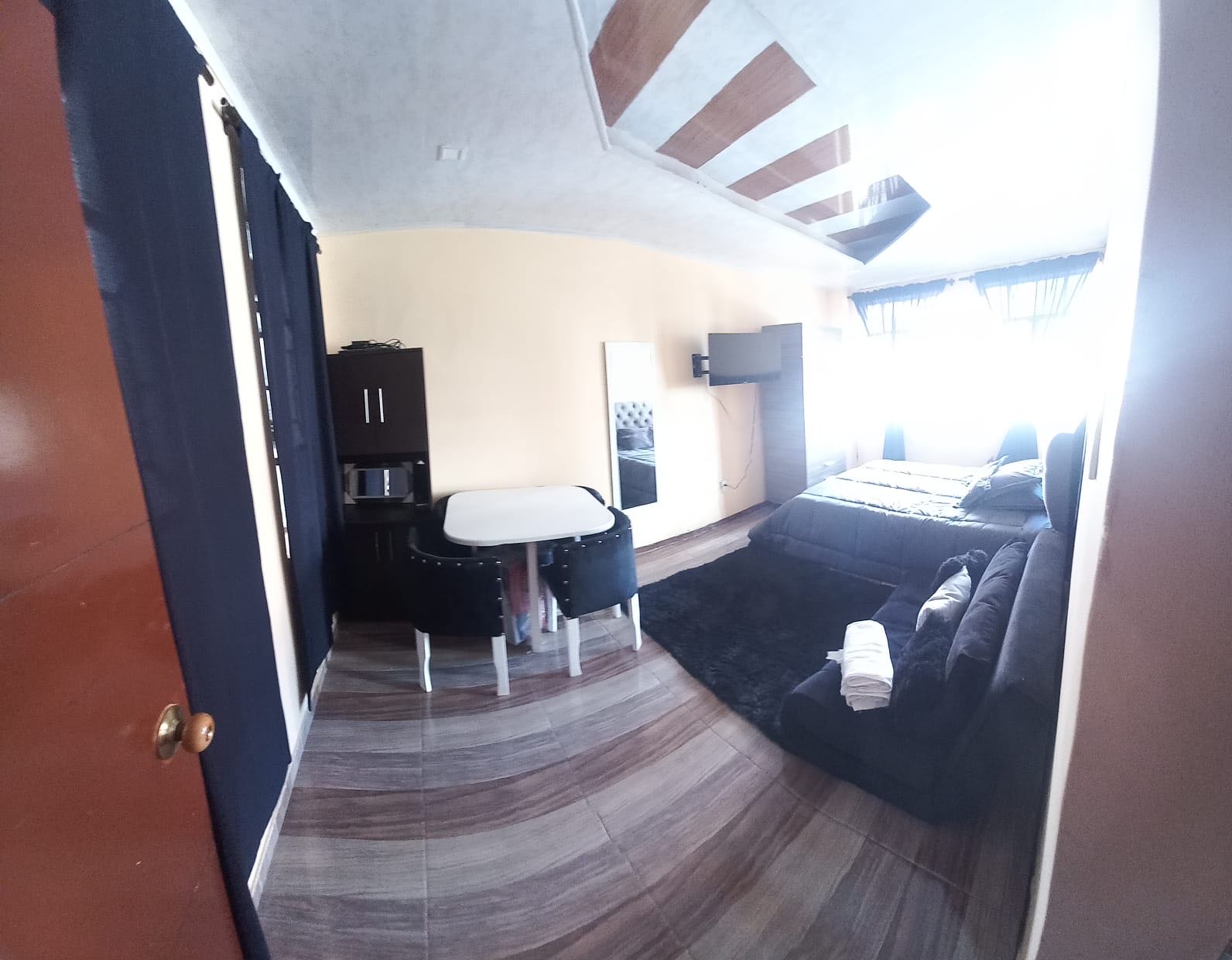 0494BBCD-0B69-48C7-924C-F2B2108987A8