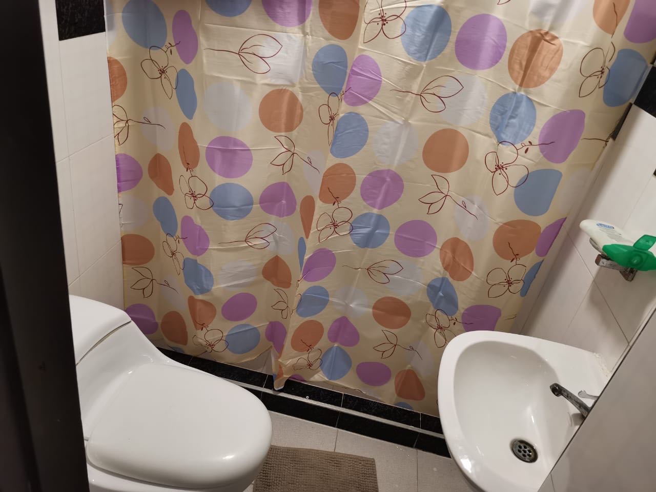 B6B235FC-B887-4E7A-AA40-A3BDE3BE416F