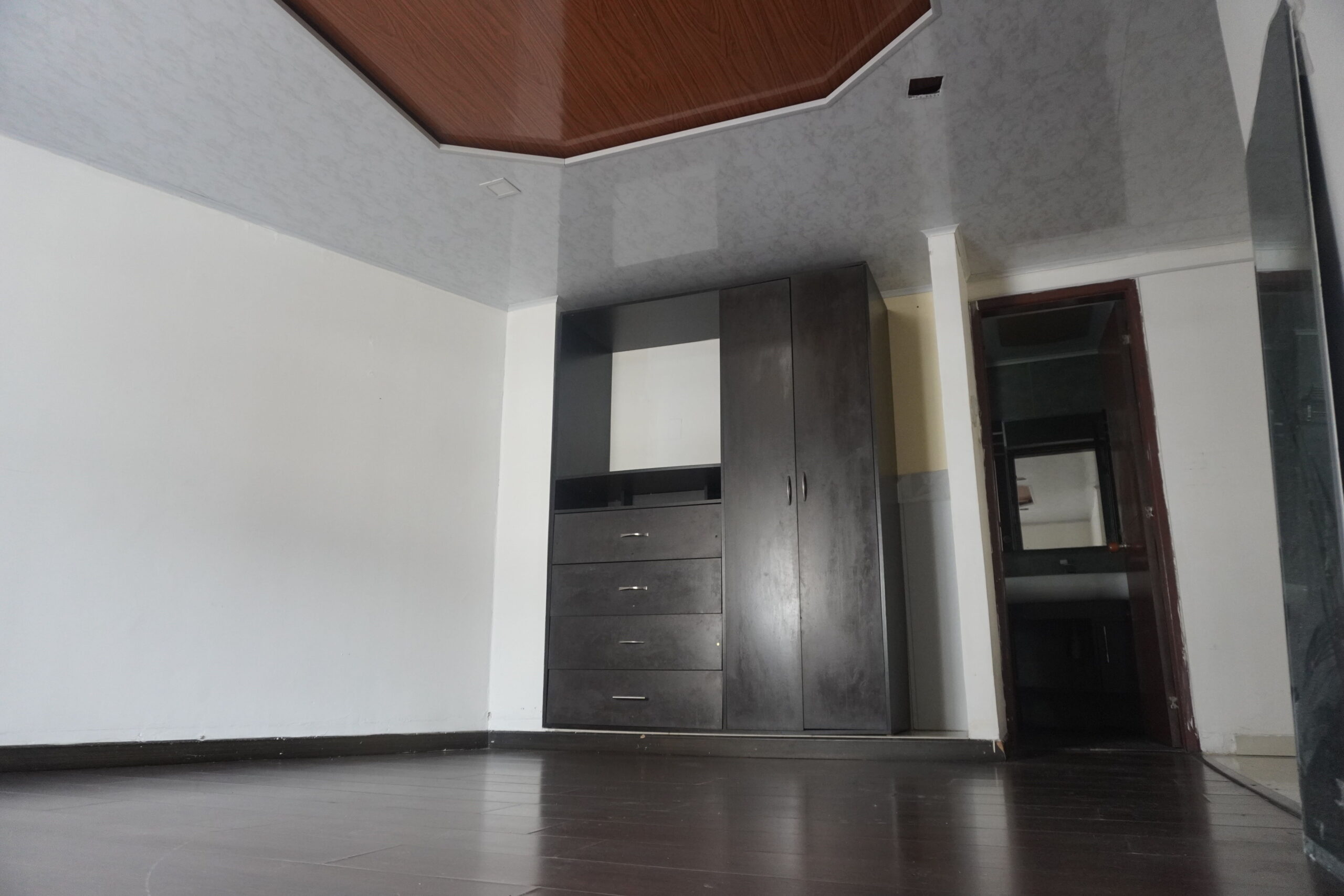 B85282B6-02D4-4218-90E3-15D04DE248C9-2