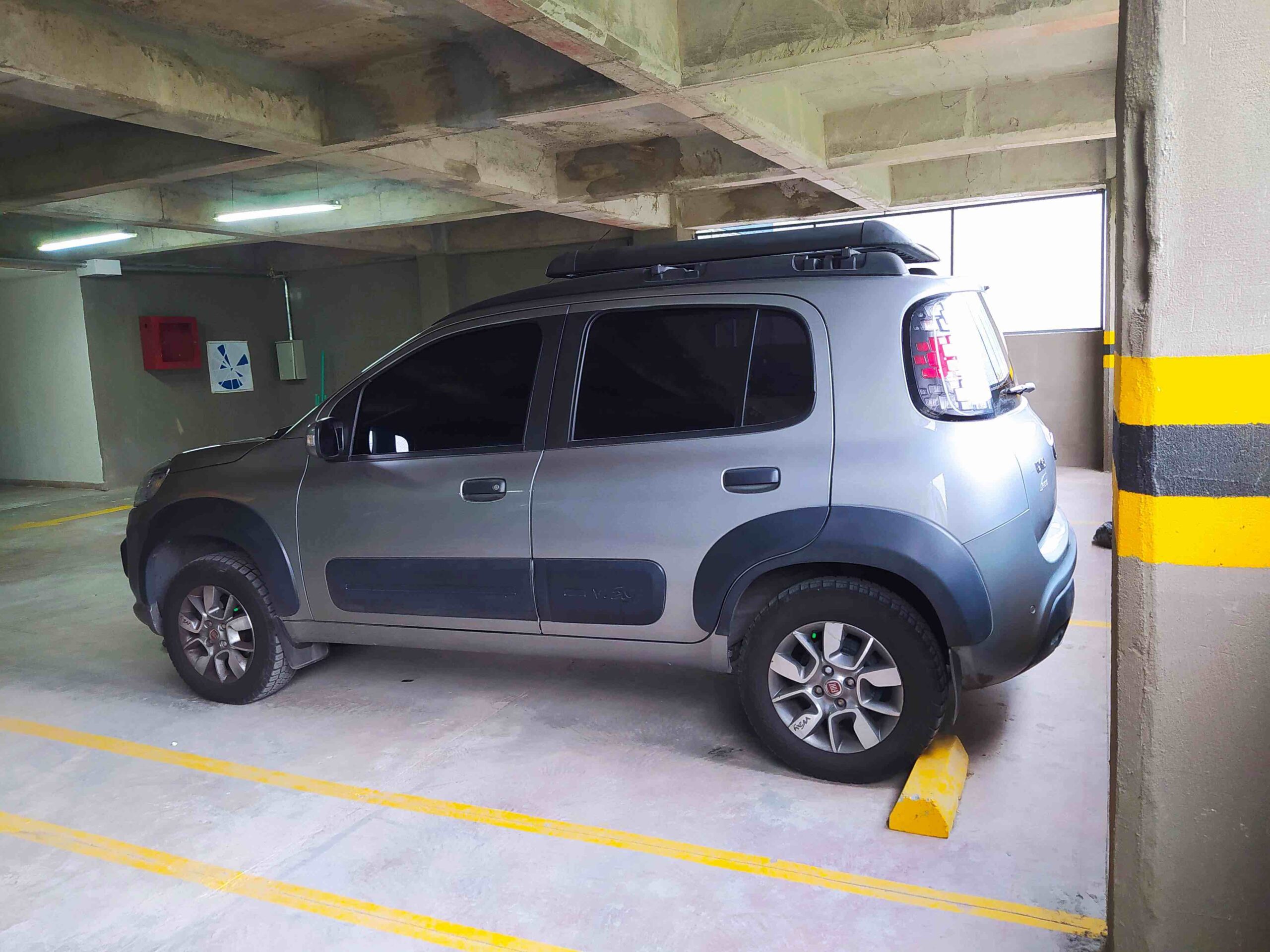 foto-esquina-lateral-izquierda-Fiat-Uno-way
