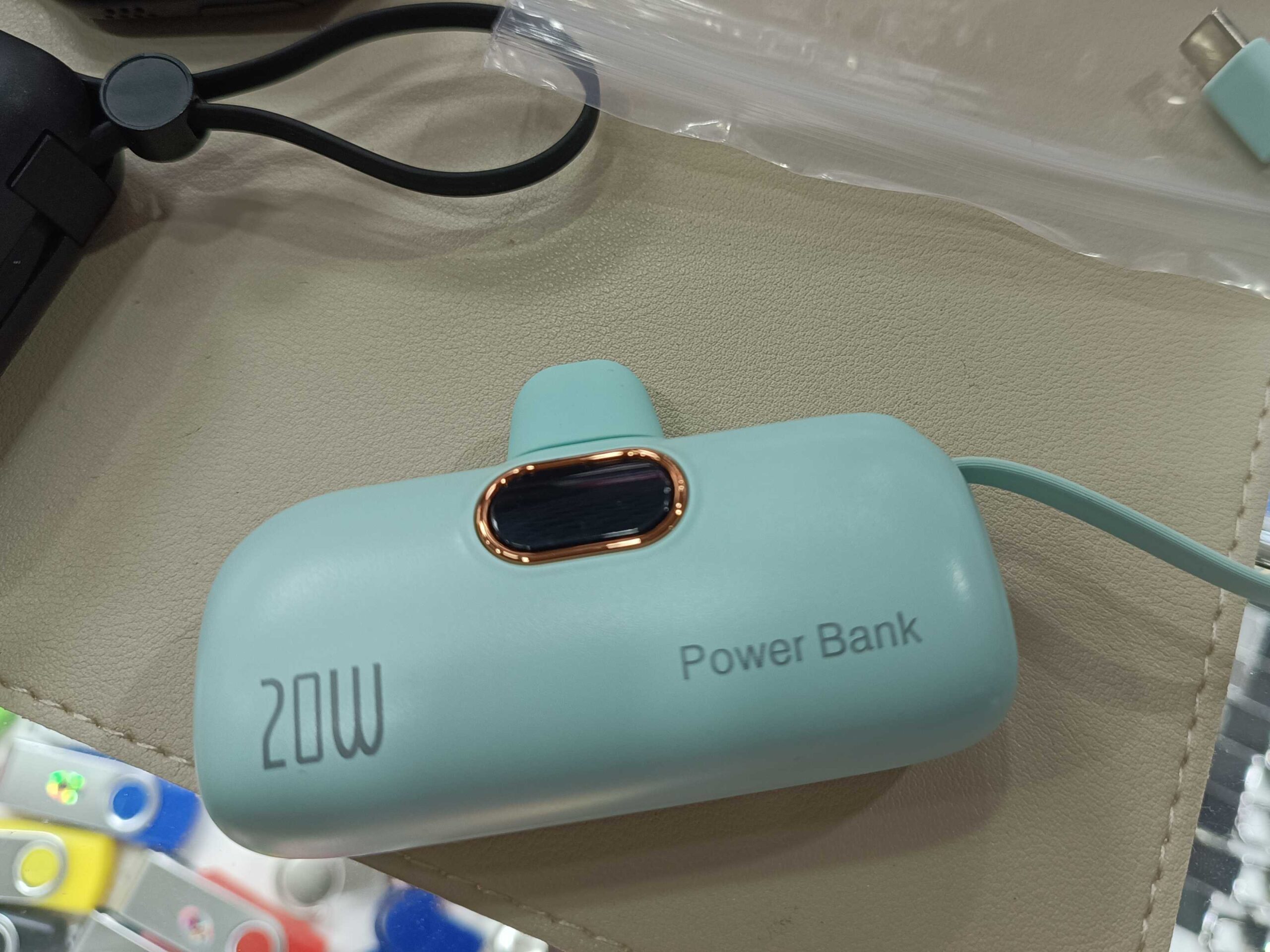 4f04a3f9-3c88-4566-91e4-eb92762a0bf4