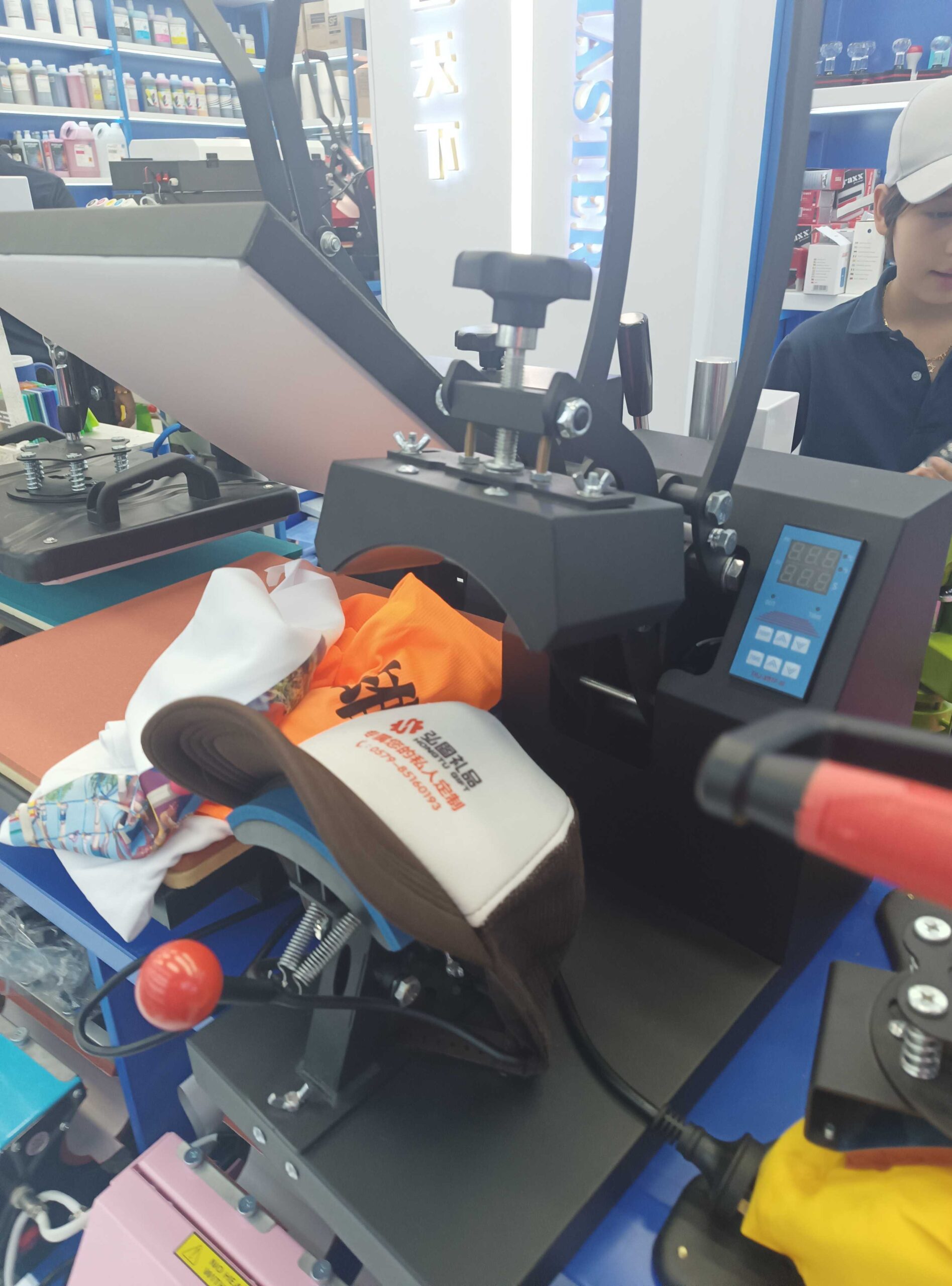 6cb011e5-7228-4f39-9e6f-47954c39d32f