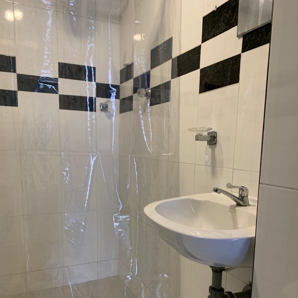 7258C0EA-0AEE-4F03-89BE-F504C85AC8A3-1